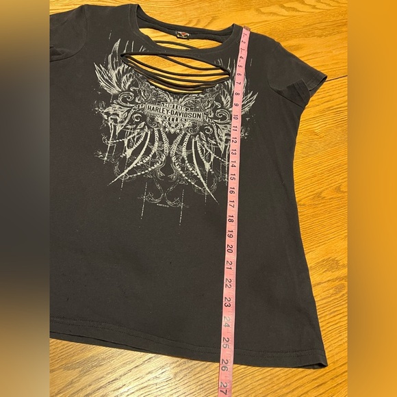 Women’s Harley-Davidson® CLOSED Wisconsin Dealer Vintage S/S Distressed Tee - Picture 14 of 16